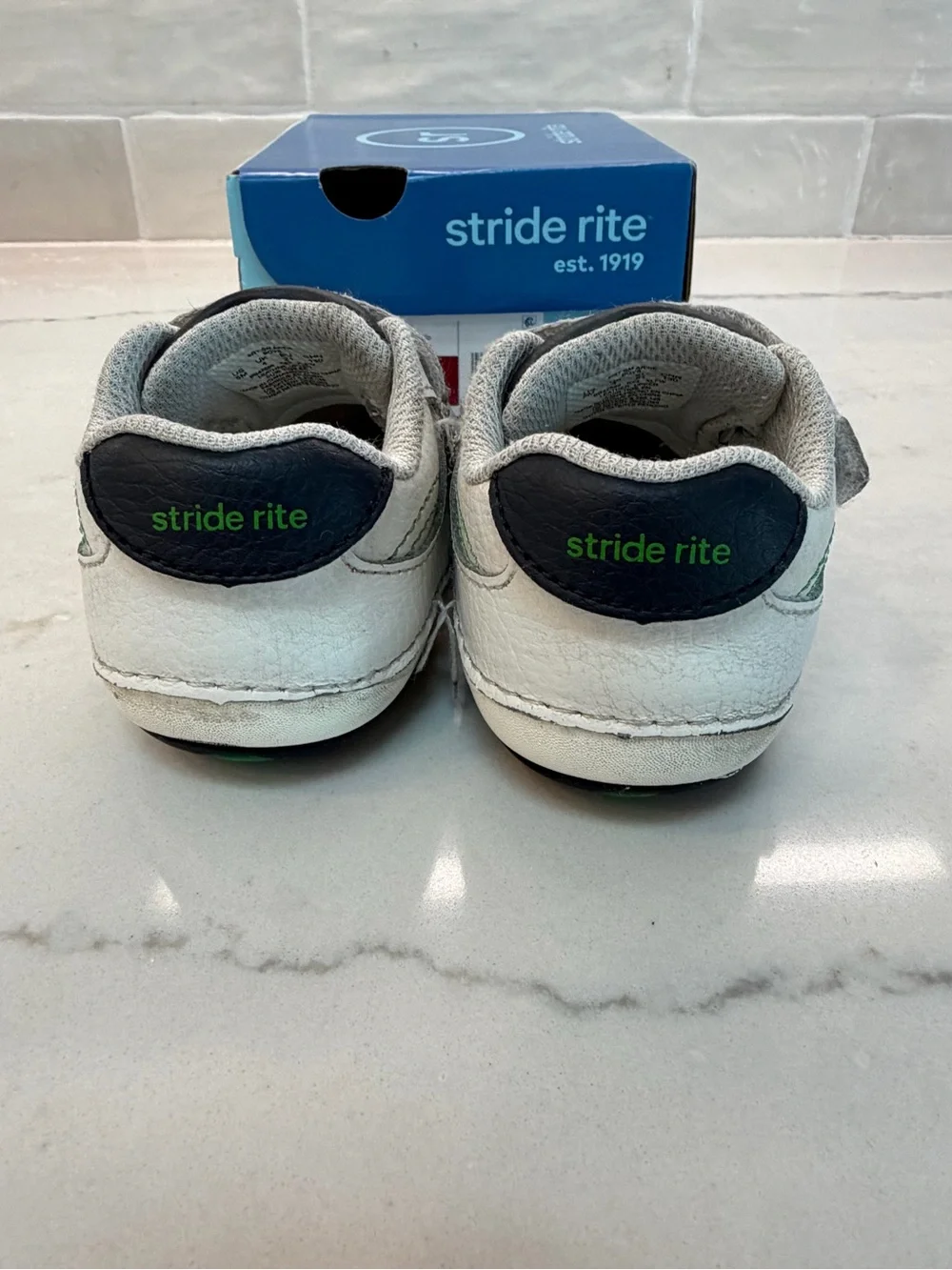 Toddler stride rite and puma bundle size 4-5